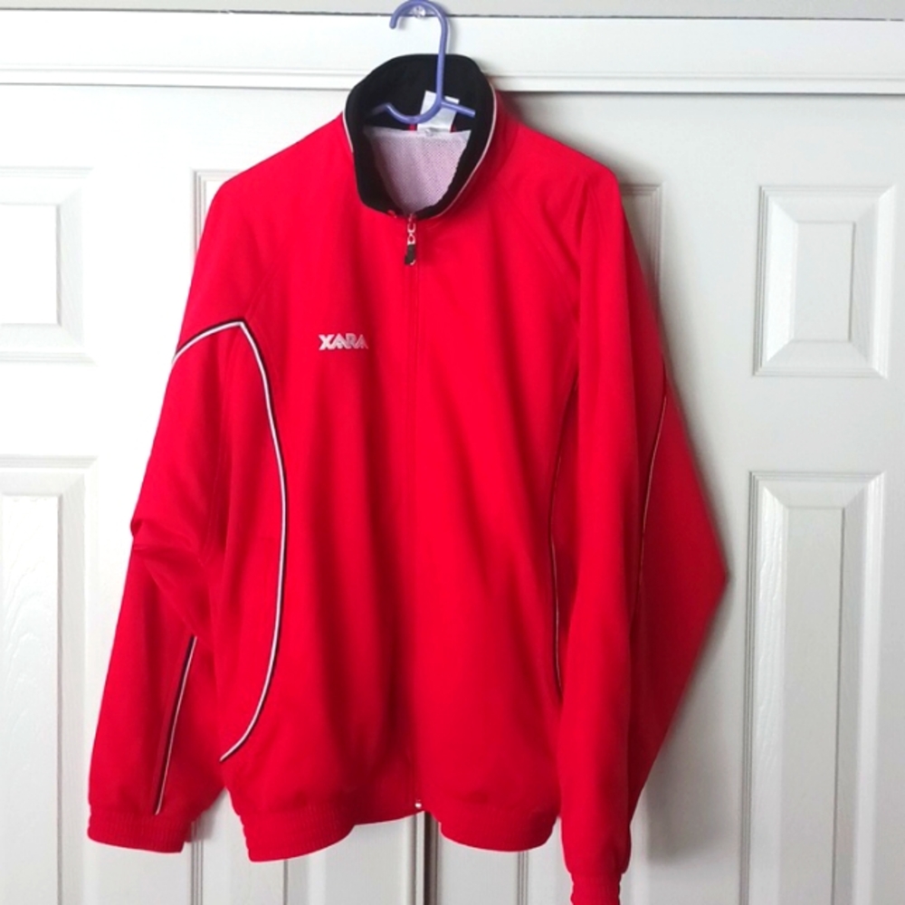 XARA mens sweatsuit jacket, AXL, Red, 2 front zippered pockets excellent cond